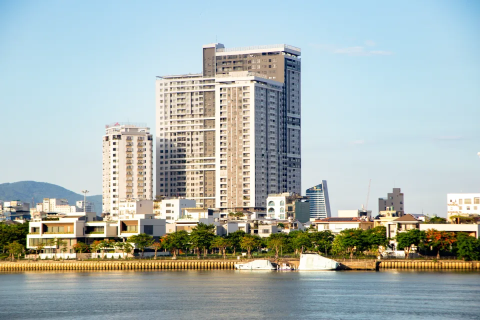 Đội ngũ chuyên viên tại văn phòng
